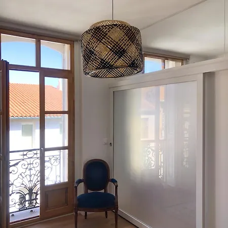Enormous Charm T2 Historic Center Laundry Fiber Apartment